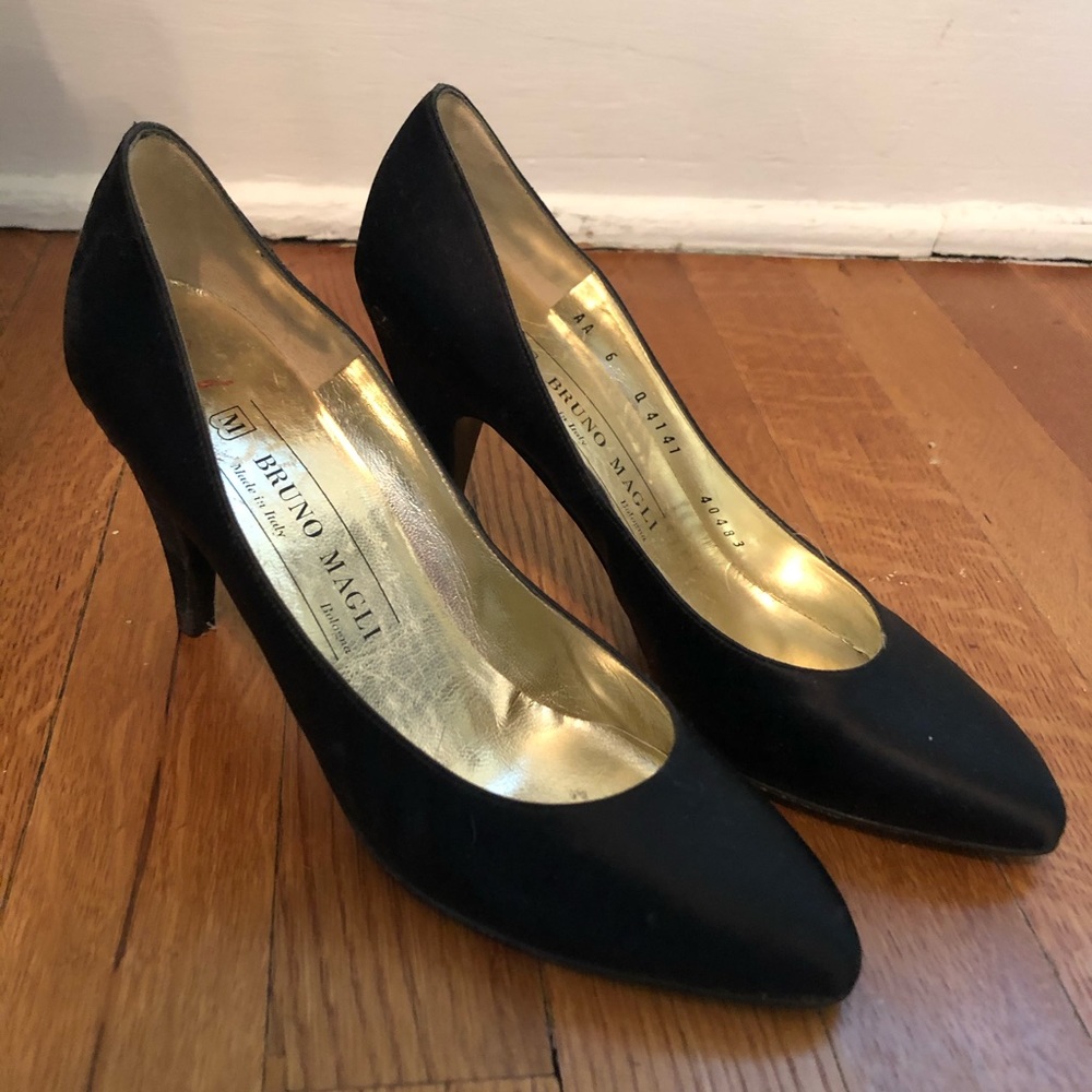 Bruno Magli Black Pumps, Size 6 AA - Never Worn